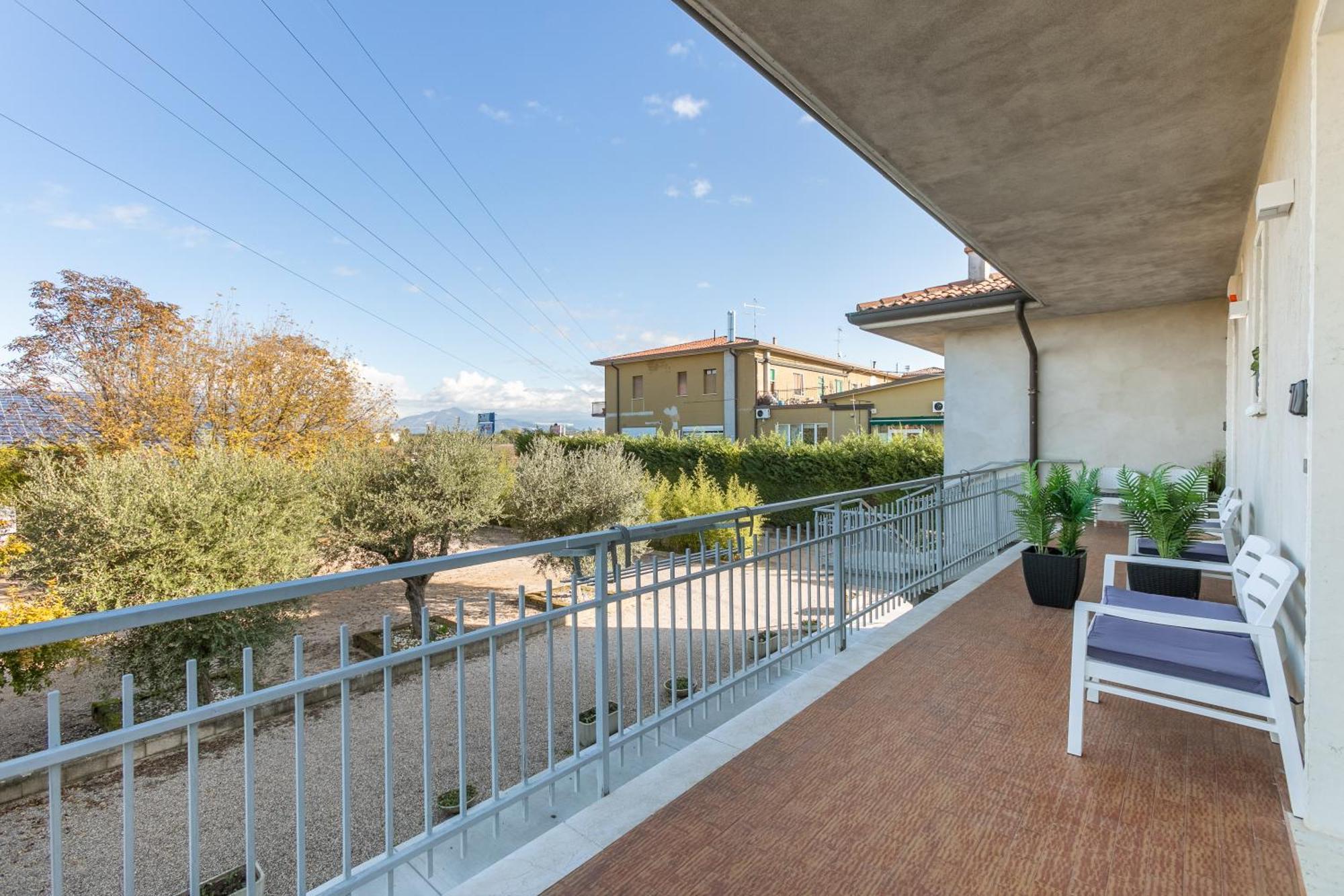 Blu Sky Garda Lägenhet Castelnuovo del Garda Exteriör bild